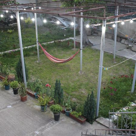 Guesthouse Levani กอริ ภายนอก รูปภาพ